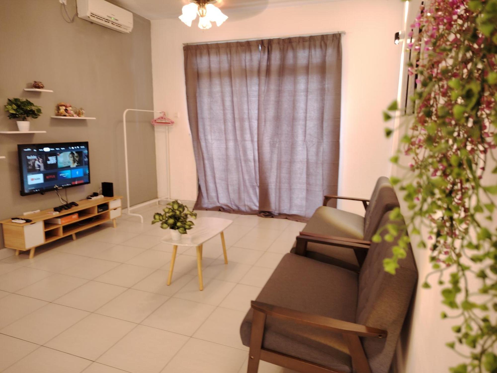 Mgm-tebrau Walk Within 5 Min To Aeon Mall, Ikea & Toppen *