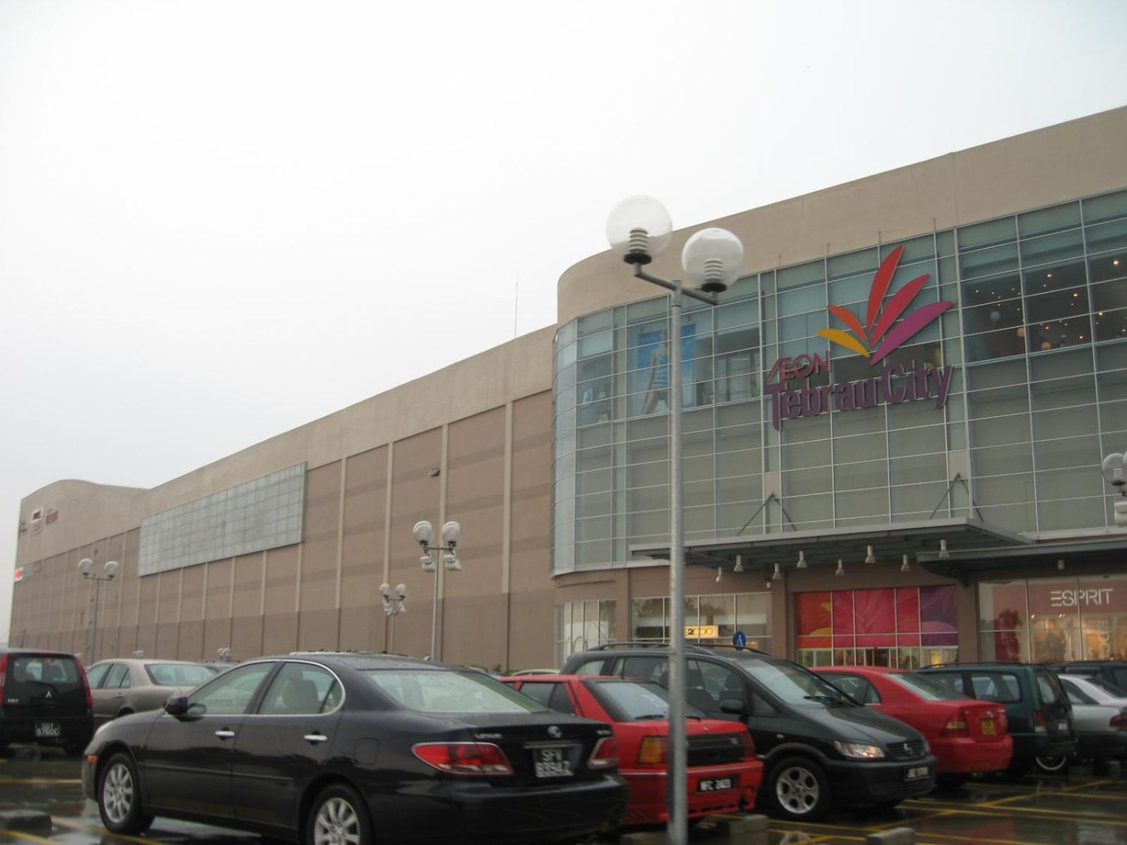 Mgm-tebrau Walk Within 5 Min To Aeon Mall, Ikea & Toppen Johor Bahru