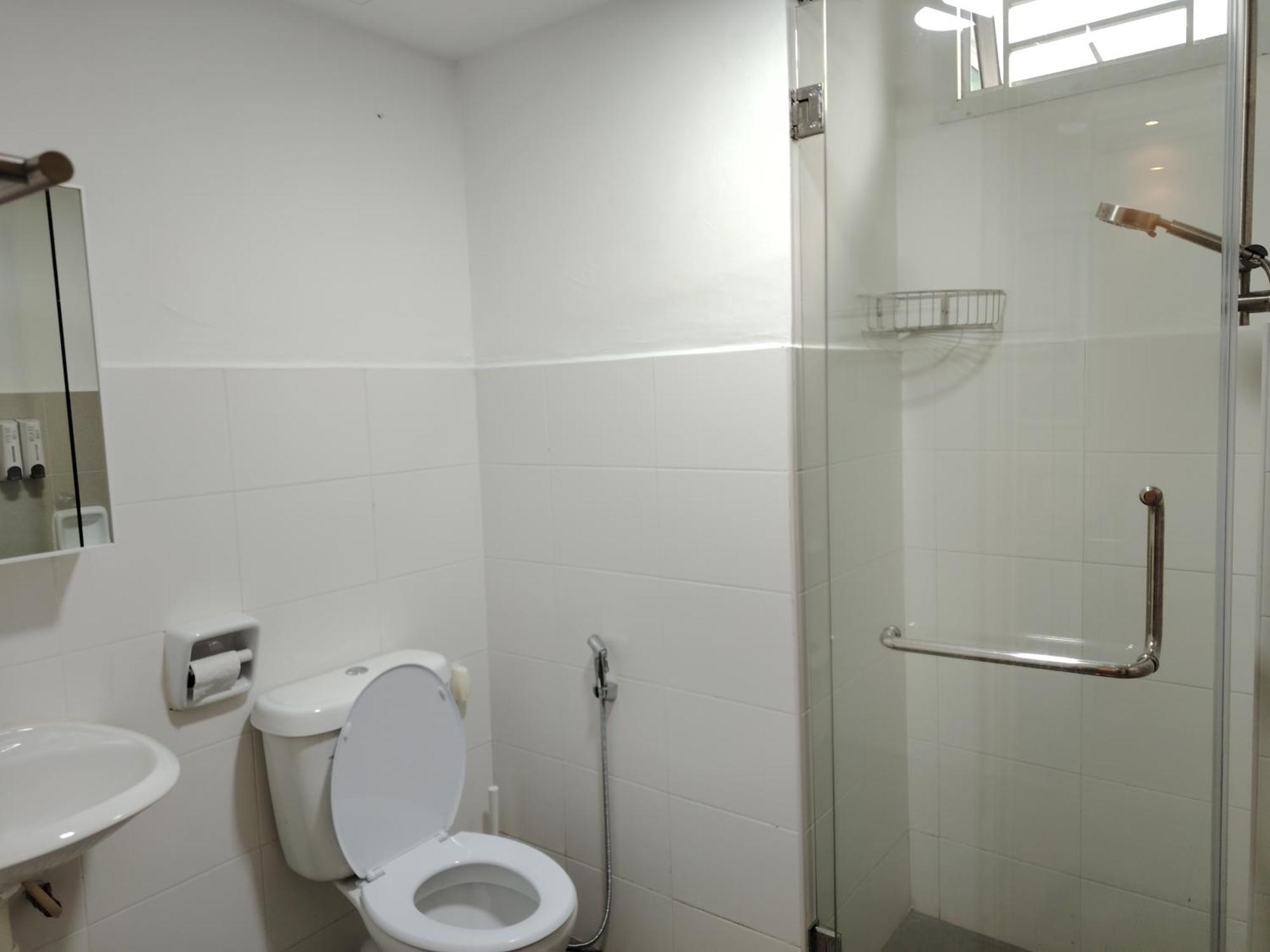Mgm-tebrau Walk Within 5 Min To Aeon Mall, Ikea & Toppen Apartment