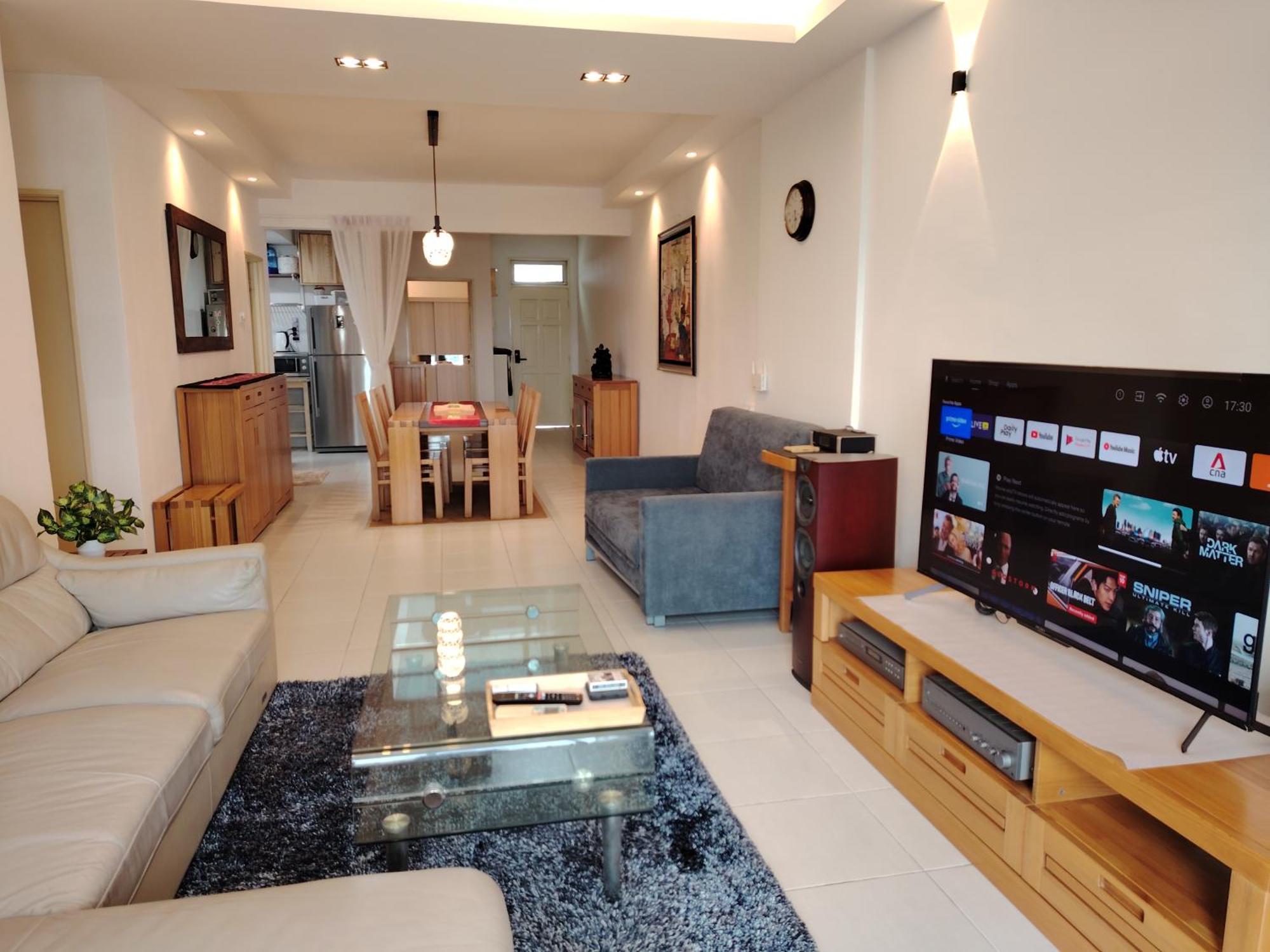 Mgm-tebrau Walk Within 5 Min To Aeon Mall, Ikea & Toppen *