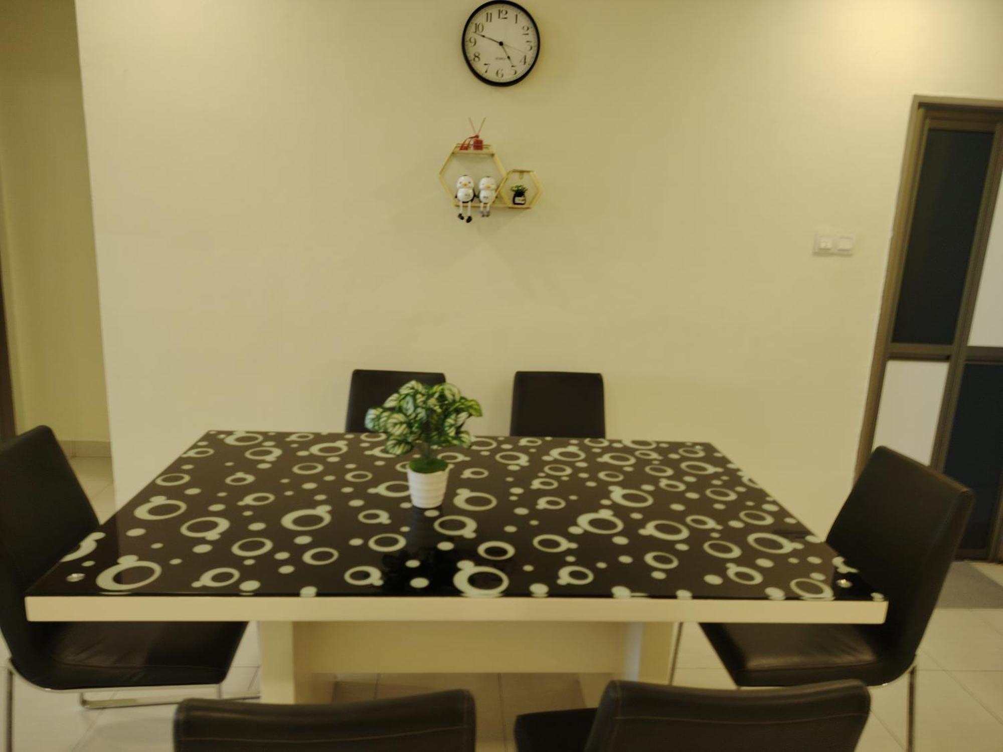 Mgm-tebrau Walk Within 5 Min To Aeon Mall, Ikea & Toppen Johor Bahru